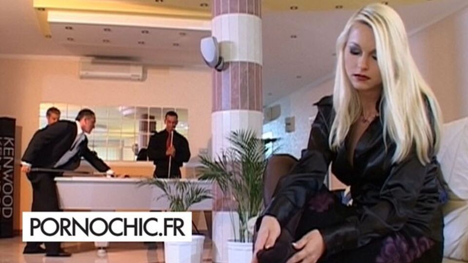 PORNOCHIC - sexe petit cul