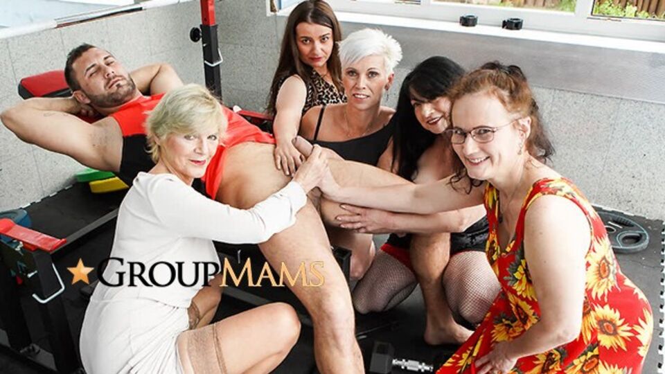 Group fuck xxx with hypnotic courtesan from Group Mams