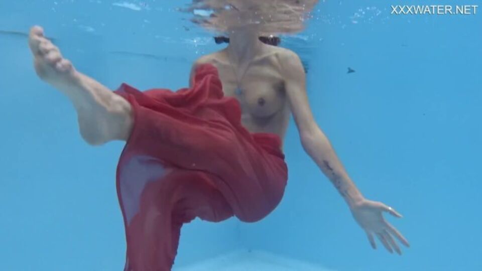 Quente princesa - adolescente filmagem - Underwater Show