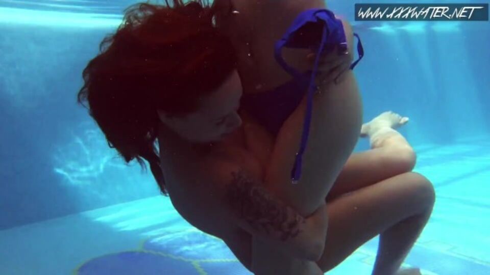 Lina Mercury et Mia Ferrari dans film hd de Underwater Show