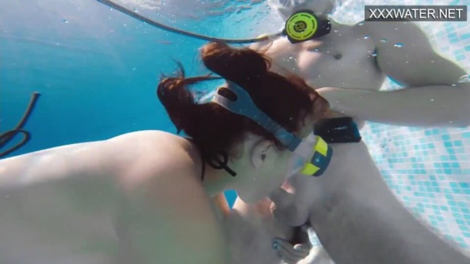 Underwater Show présente clip lesbienne de créature