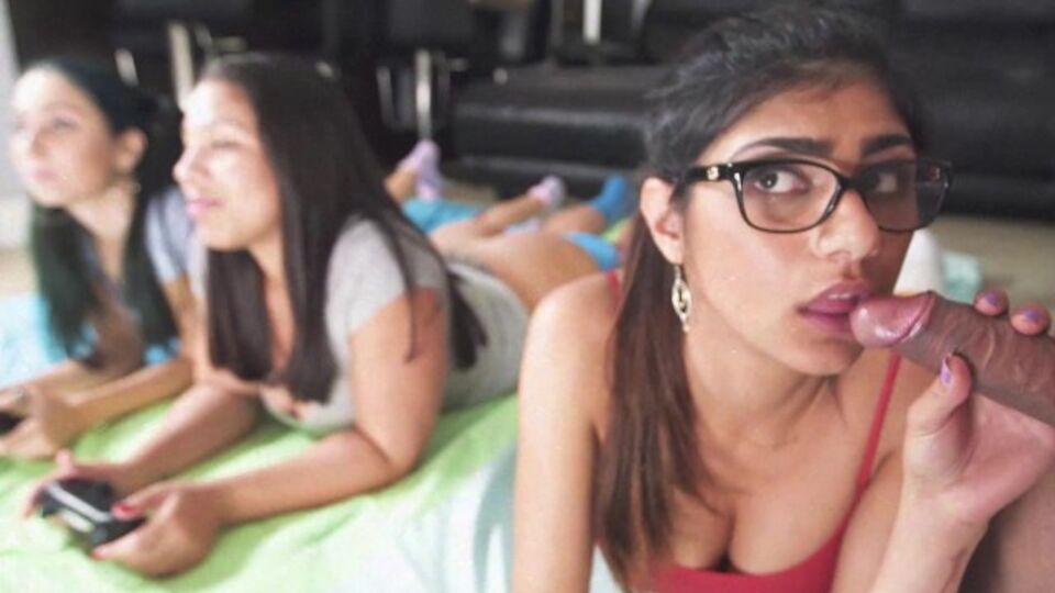 La seductive Rachel Rose y Mia Khalifa en rodaje de tetas grandes