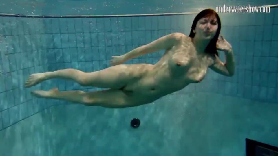 Prostituta en clip de hd de Underwater Show