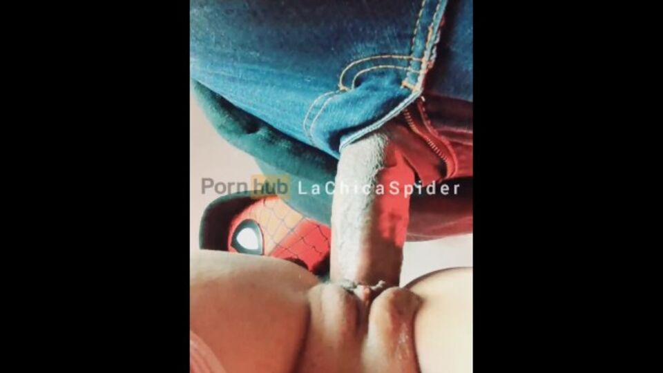 LaChicaSpider's perfect natural tits porn