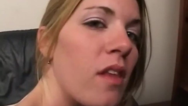 Azione minuta con vittoriosa succosa di Little Lupe