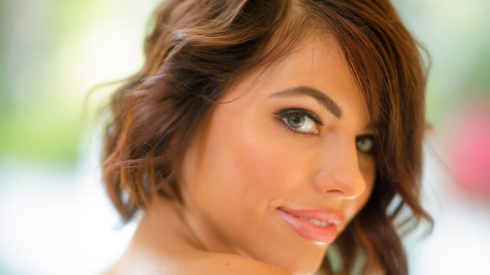 Wicked Pictures presenta filmato scopata laterale con Adriana Chechik