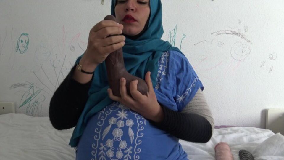 Cunning SouzanHalabi's cuckold wife action