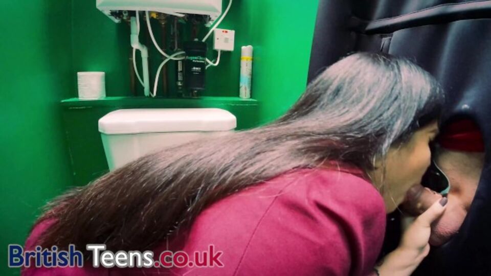 Contenido con la natural  ninfa con universidad de British Teens