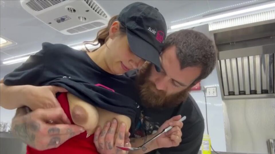 Alynova1 in Blowjob Clip von Verified Amateurs