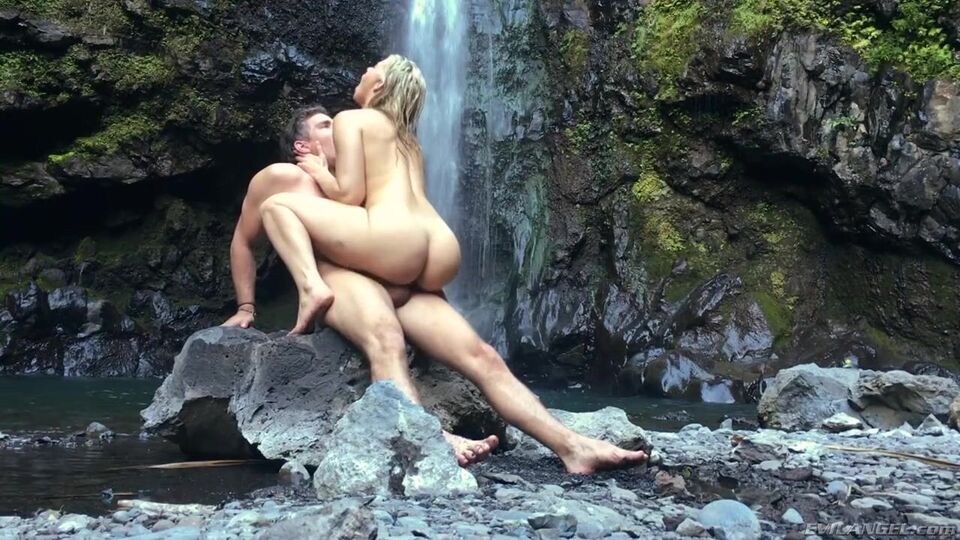 Watch sassy Anikka Albrite's scene