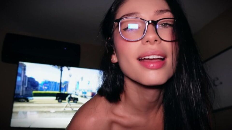 Miss Ary in HD Sexfilm von Verified Amateurs