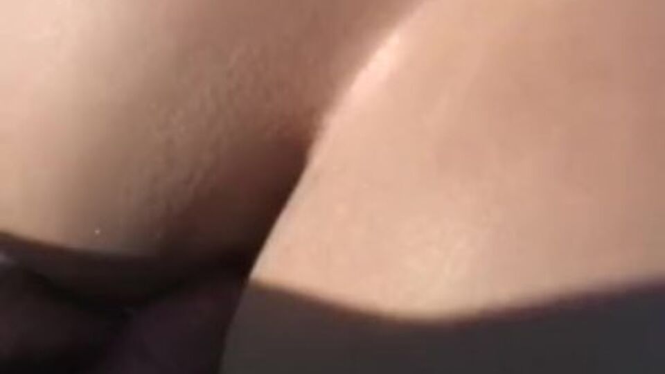 Pleasing queen bee's public smut