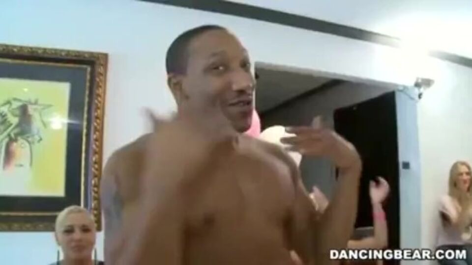 Sinnliche Date - Hausgemacht Trailer - Dancing Bear