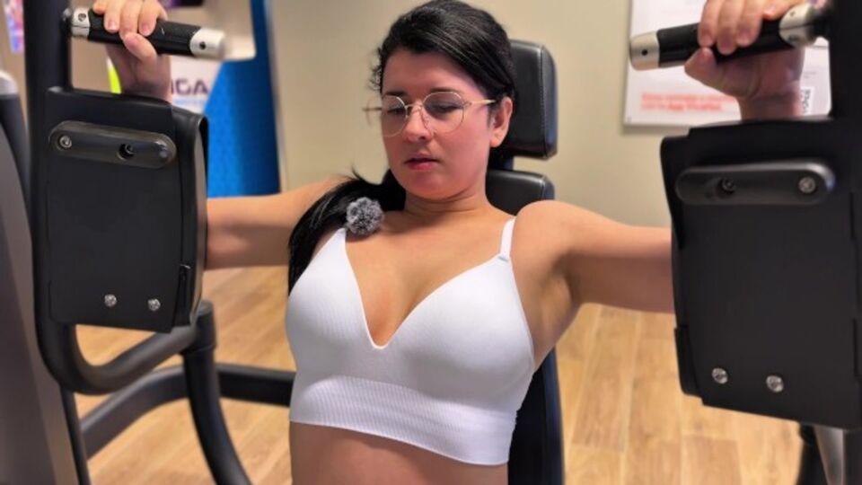 Verified Amateurs - Große natürliche Brüste Sexfilm