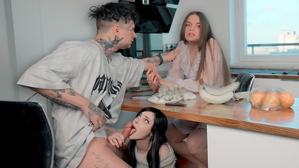 Fremdgehen Fickfilm mit spielerischer pinkloving von Verified Amateurs