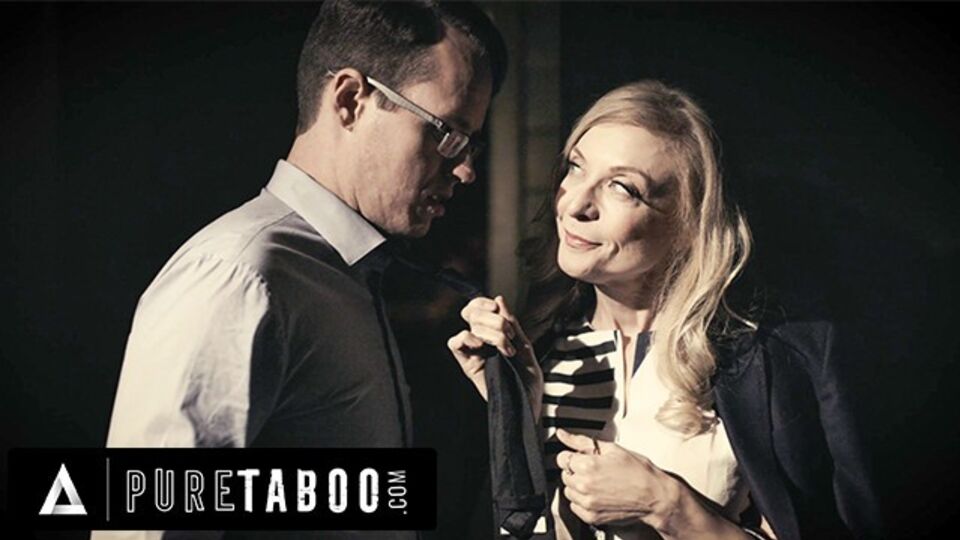 Vivid Nina Hartley at handjob movie