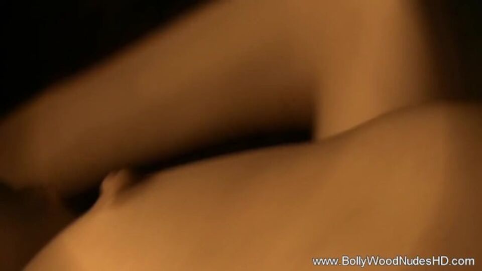 Bollywood Nudes HD präsentiert Bimbo's Milf Trailer