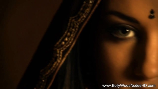 Caballota en contenido de desnuda de Bollywood Nudes HD