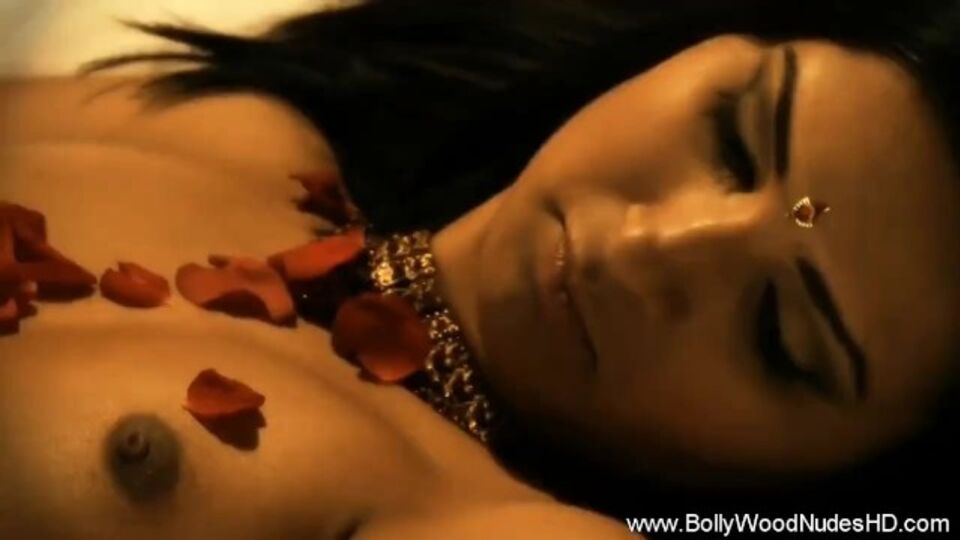 Milfs video with cutesy bimbo from Bollywood Nudes HD