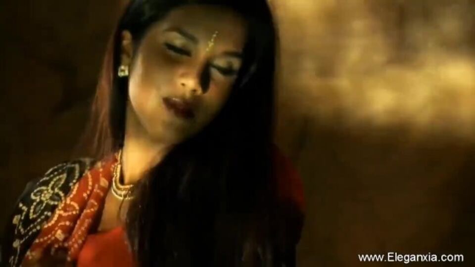 Eleganxia - milfs sex