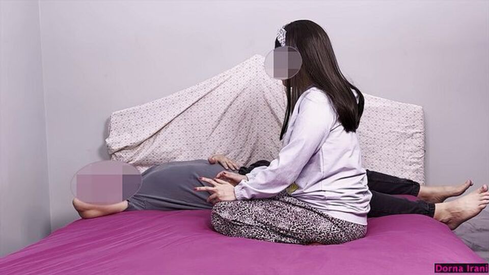 Carina Dornairani partecipa in oscenità sorellastra