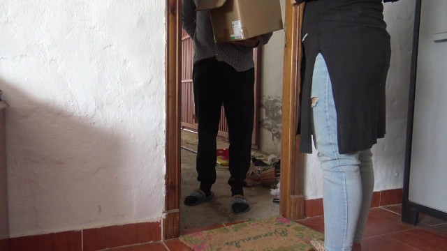 Nette SouzanHalabi in der Hauptrolle in Milf XXX