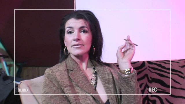 Ben Dover und Georgina Smith in Kleine Titten XXX-Clip von MILF & GRANNY STORE