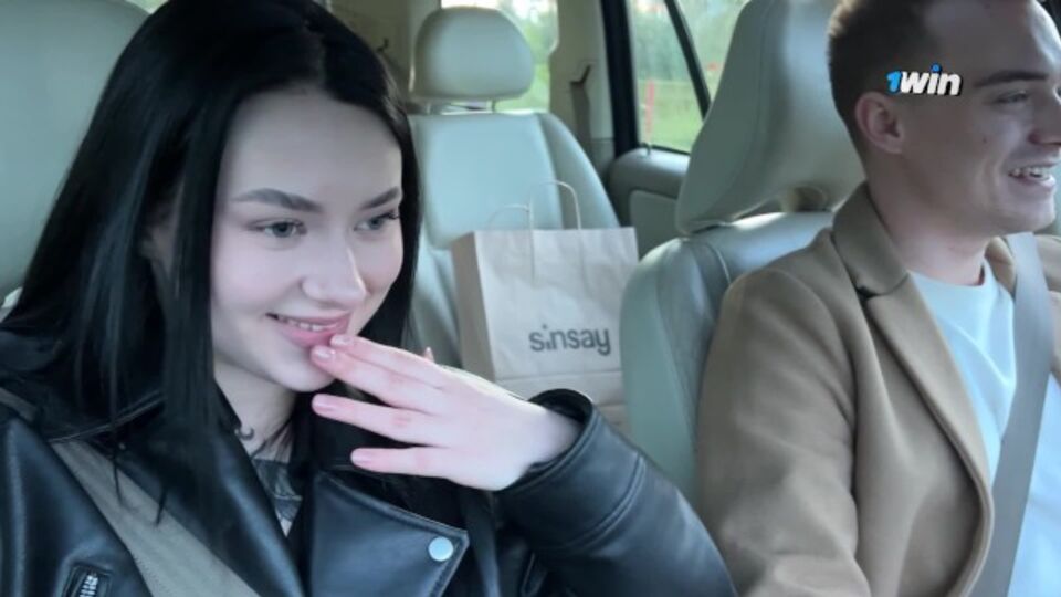 Azione leccata di figa con eccellente Friends For Funs e Sonya Snake di Verified Amateurs