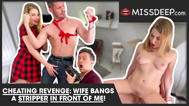 हड़ताली Lucy का बड़ा वाला लंड क्रिया