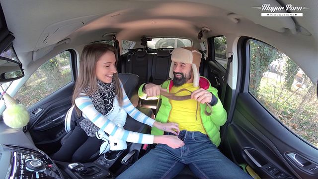 Spektakuläre Mugur und Lili Charmelle in Pornostar Clip