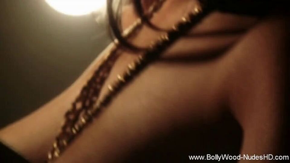 Inamorata's naked trailer
