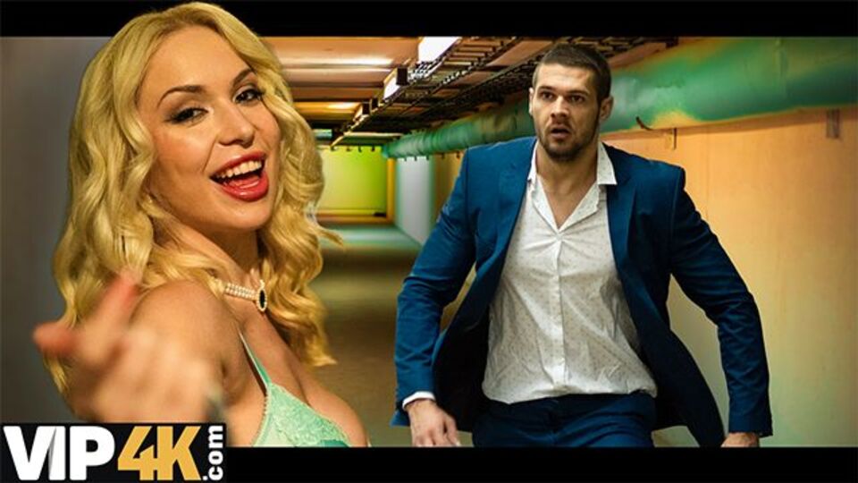 Conquering Vera Jarw at big tits porn