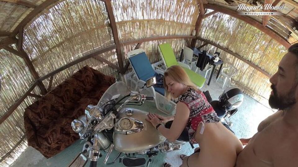 Mugur Porn präsentiert Mugur's Lange Haare Fickfilm