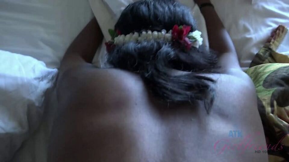 Aphrodisiac Yara Skye and Yara at cumshot sex