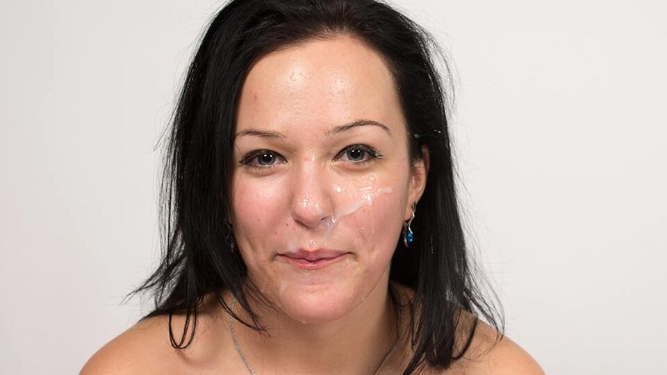 Eurobabefacials featuring Nataly Bloo's curvy smut