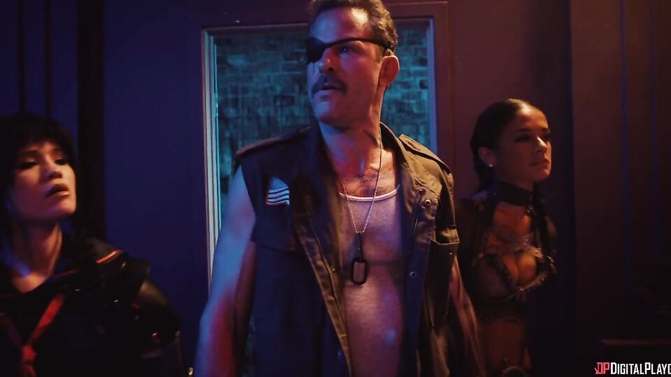 Hottie Yhivi's oral sex