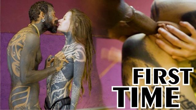 Trailer donne tatuate con emozionale Anuskatzz