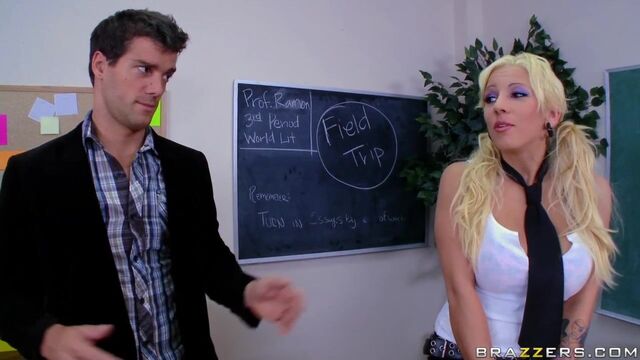 Brazzers Exxtra प्रस्तुत करता है Lylith Lavey का मौखिक xxx